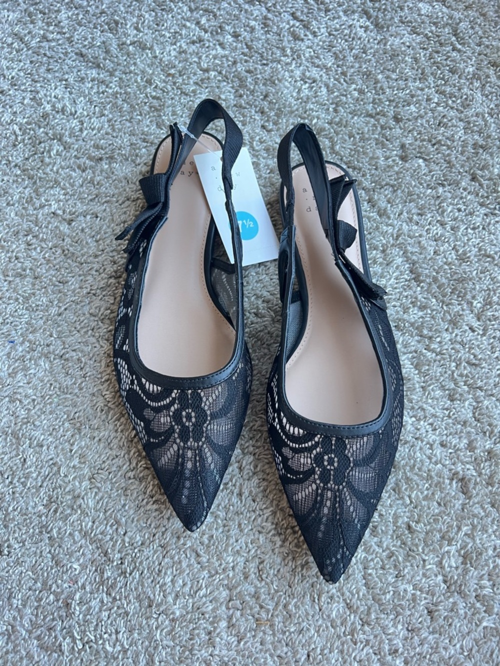 Pointed Black Lace Slingback Flats. Size 7.5